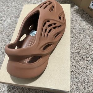 Authentic adidas Yeezy Foam RNR brand new